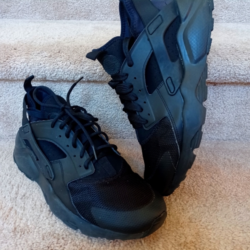 Nike Huarache Run' Sneaker Size 13